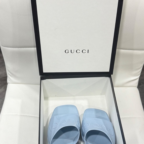 Gucci Chunky Platform Heel - Picture 4 of 4